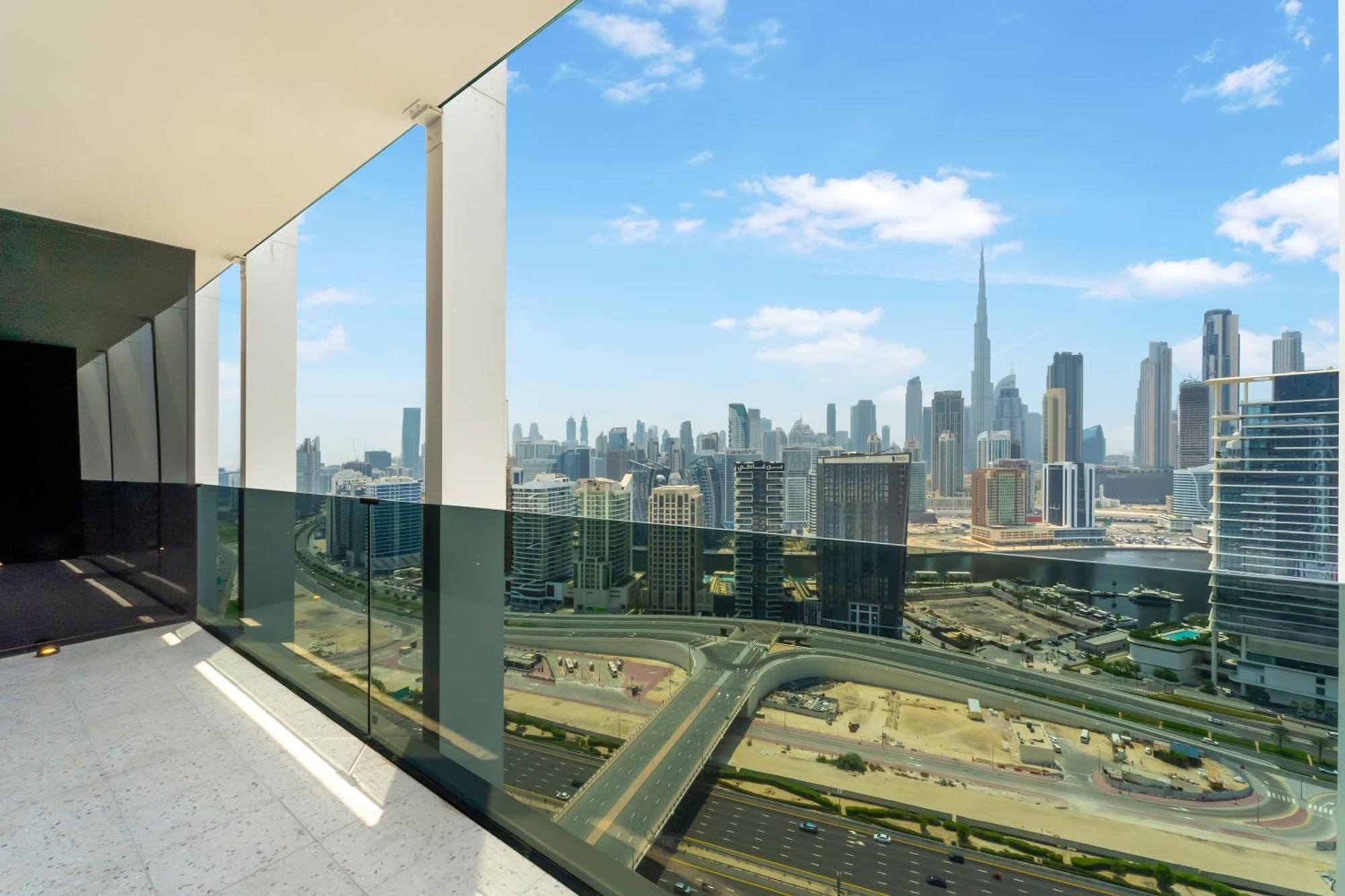 Apartment Fam Living - Upside Living - Wfh Friendly-business Bay Dubai